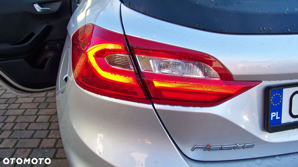 Ford Fiesta 1.1 S&S TITANIUM - 28