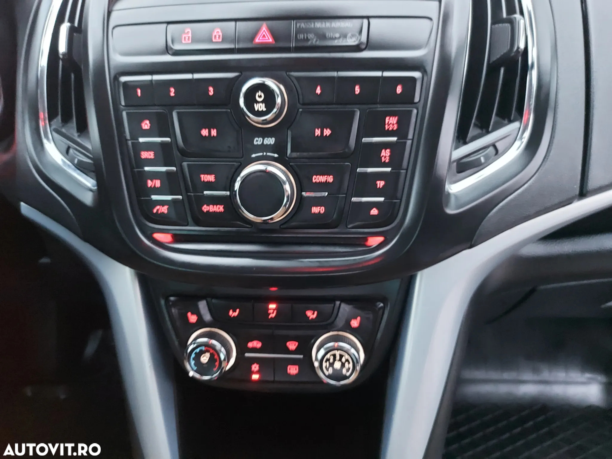 Opel Zafira - 24