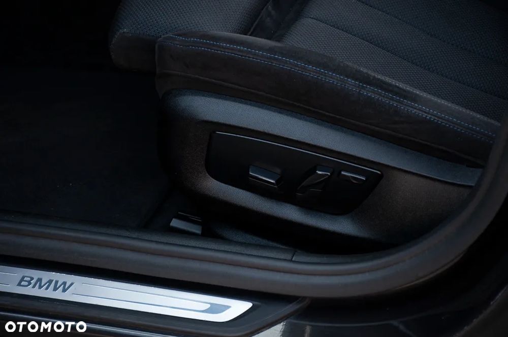 BMW Seria 5 520d Luxury Line sport - 19