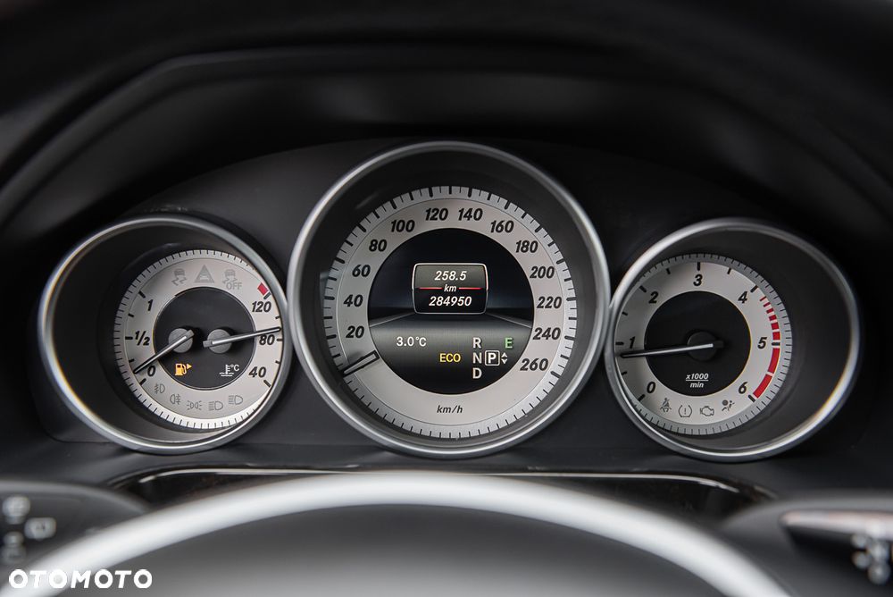 Mercedes-Benz Klasa E 250 CDI 4Matic 7G-TRONIC Avantgarde - 20