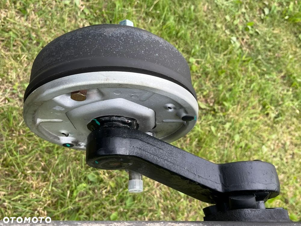 KOMPLET DWIE JAK NOWE OSIE HAMOWANE OŚ HAMOWANA 2x 1350KG DO LAWETY PRZYCZEPY KNOTT VGB 13 5x112 ZREGENEROWANE - 5
