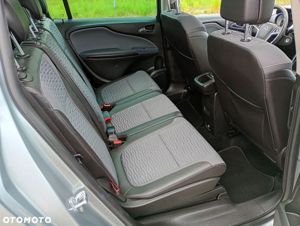 Opel Zafira Tourer 1.4 Turbo Innovation - 27