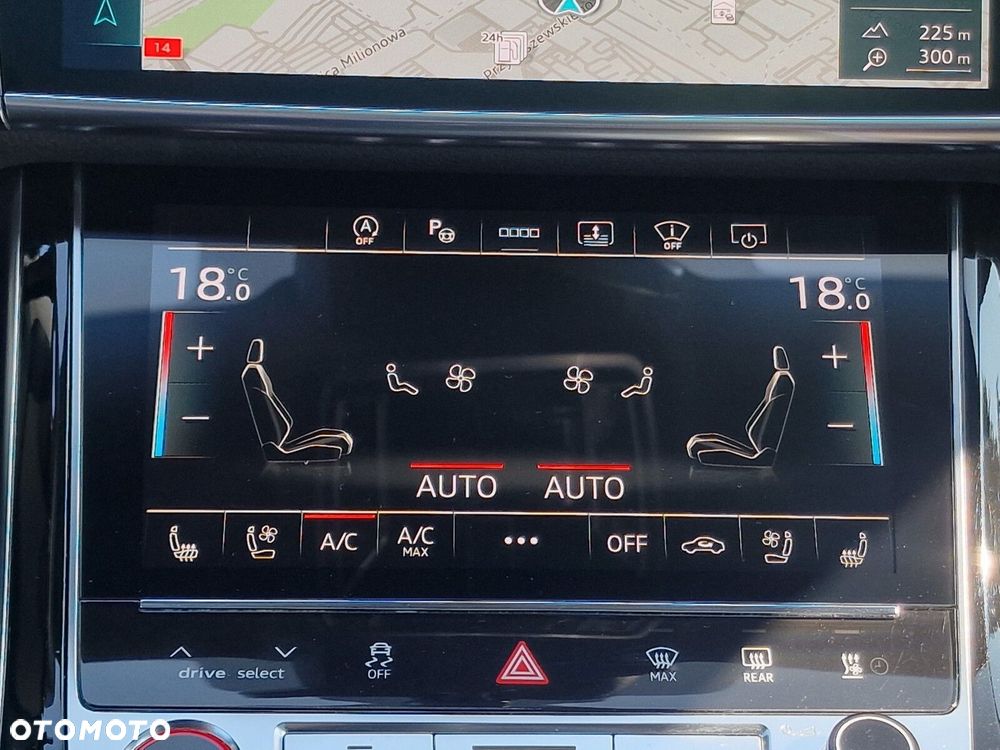 Audi S8 - 30