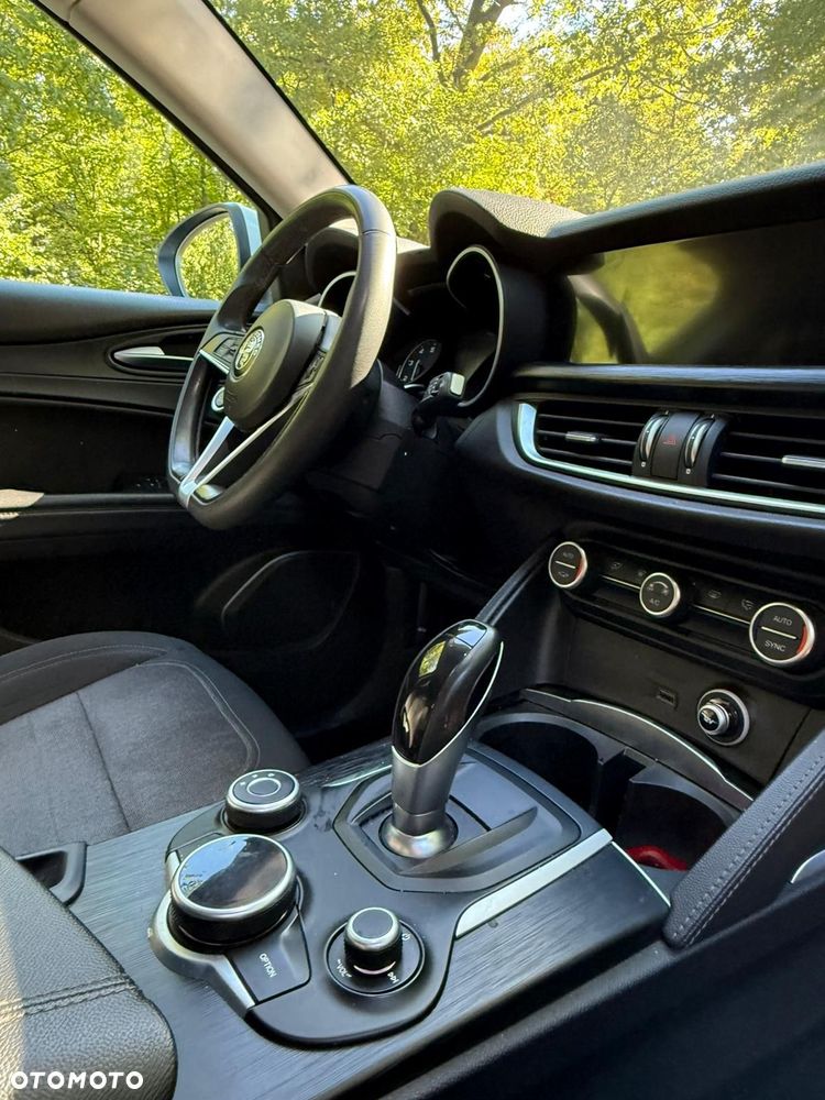 Alfa Romeo Stelvio 2.0 Turbo Sprint Q4 - 9