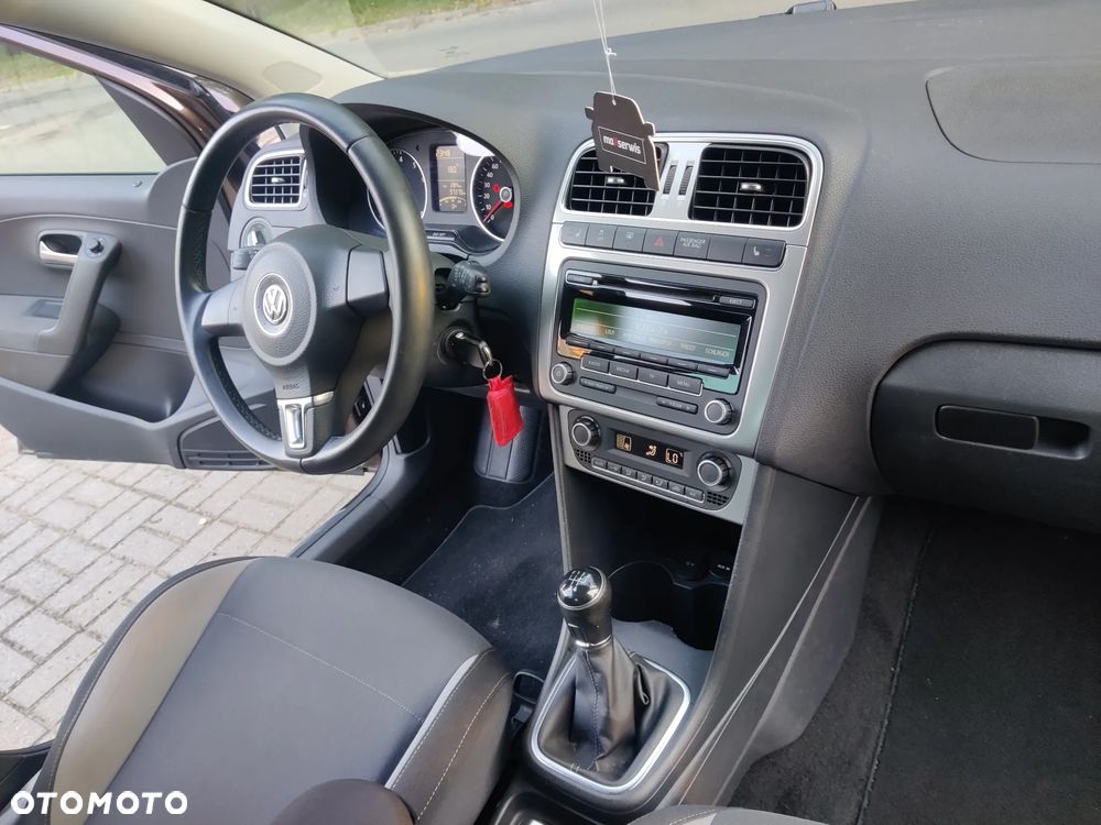 Volkswagen Polo 1.2 TSI Life - 25