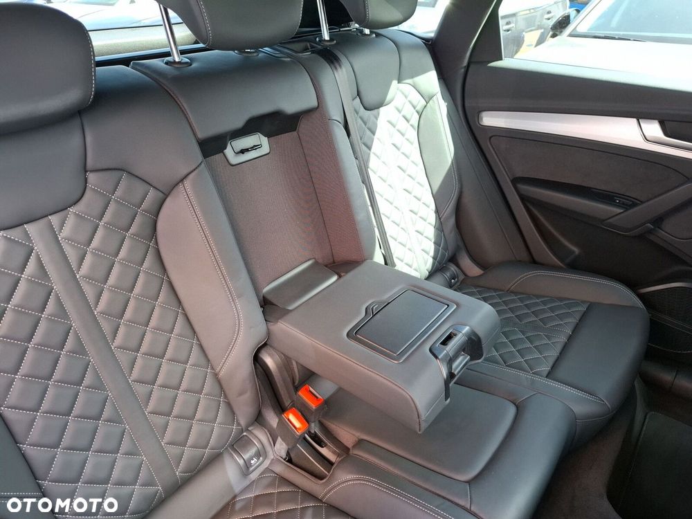 Audi Q5 Sportback - 24