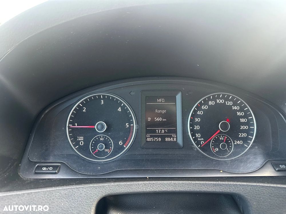 Volkswagen Caravelle - 5