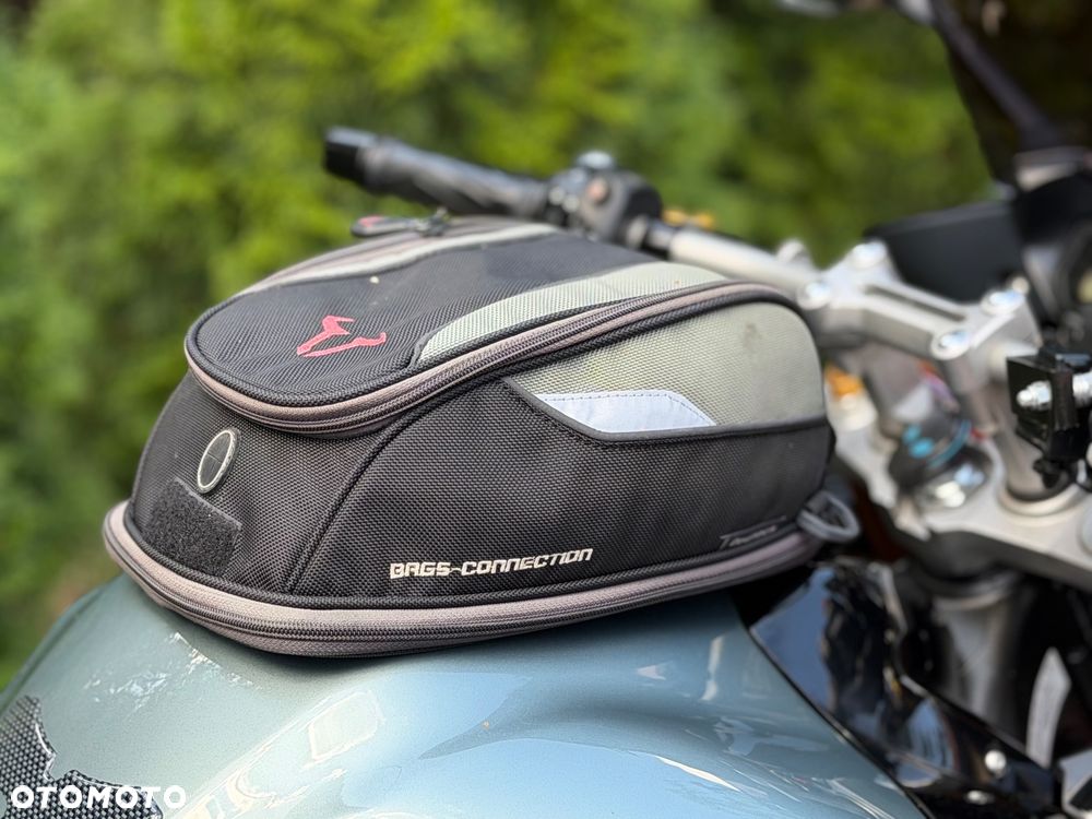 Yamaha FZ - 27