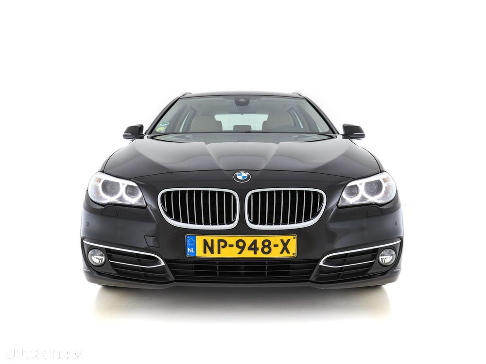 BMW Seria 5 520d Aut. Luxury Line - 2