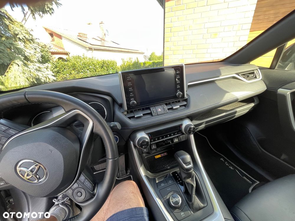 Toyota RAV4 - 7
