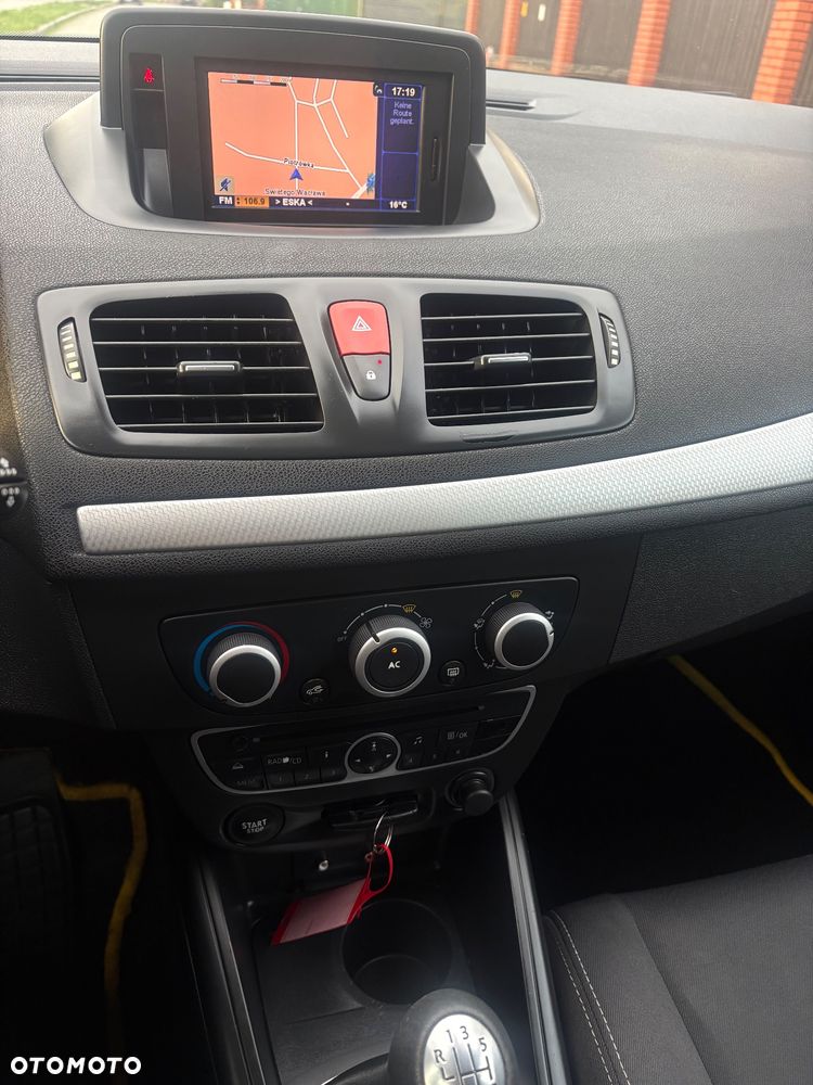 Renault Megane 1.6 16V 110 LIMITED - 17