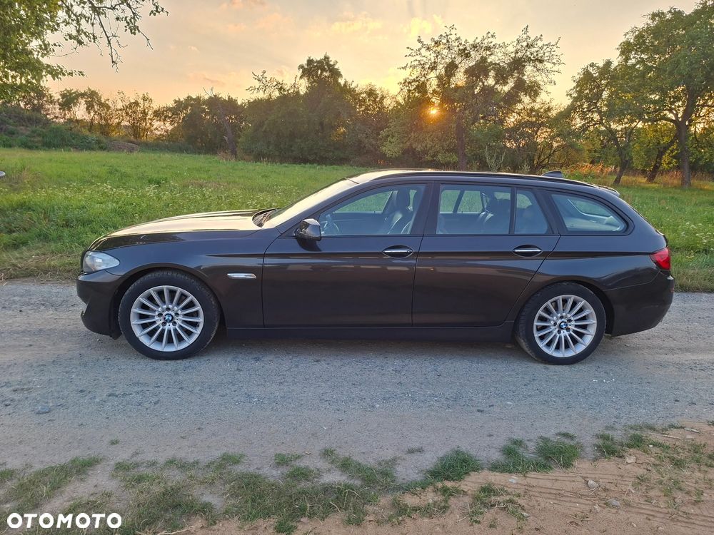 BMW Seria 5 520d - 2
