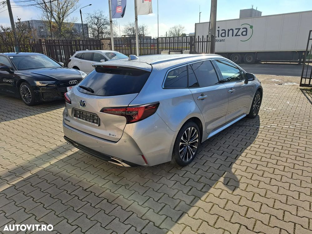 Toyota Corolla 2.0 HSD Exclusive - 6