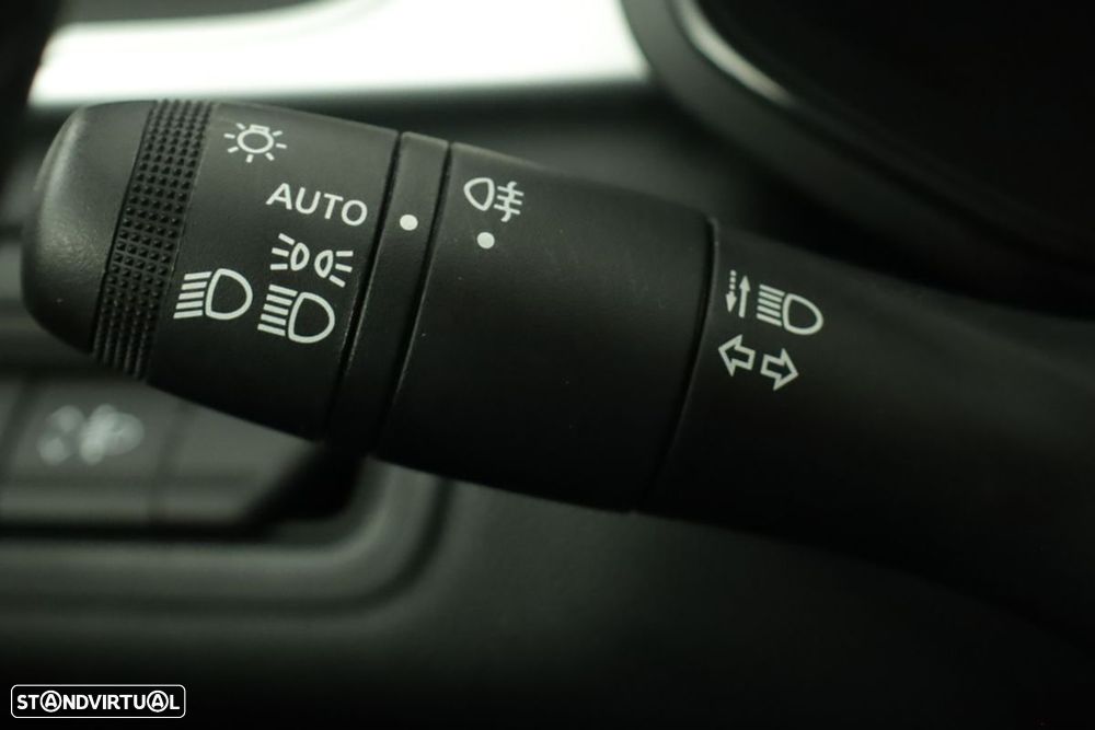 Renault Captur 1.0 TCe Techno Bi-Fuel - 17