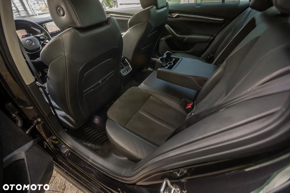 Skoda Octavia 2.0 TDI DSG 4x4 Scout First Edition - 19