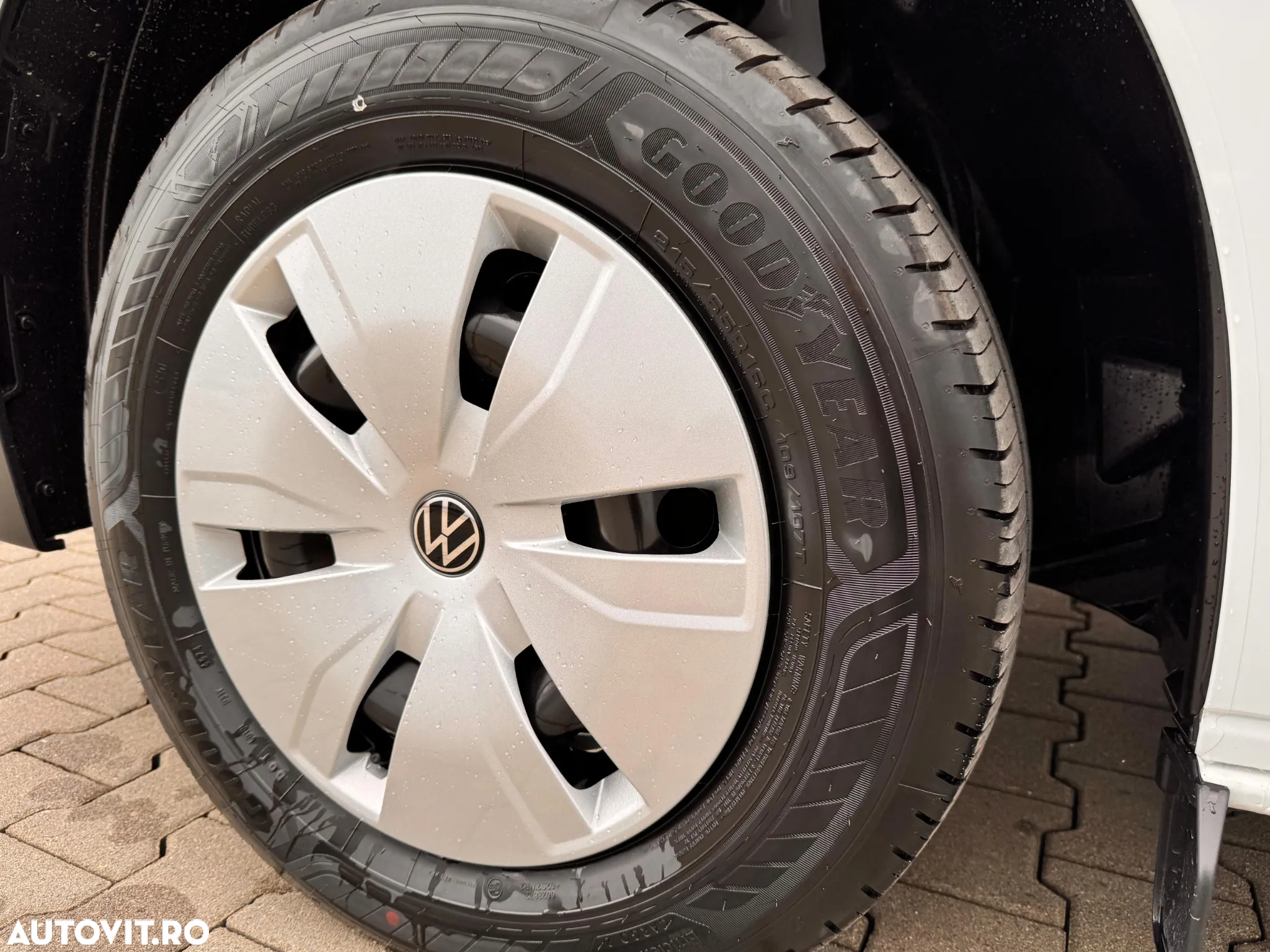 Volkswagen Transporter - 16