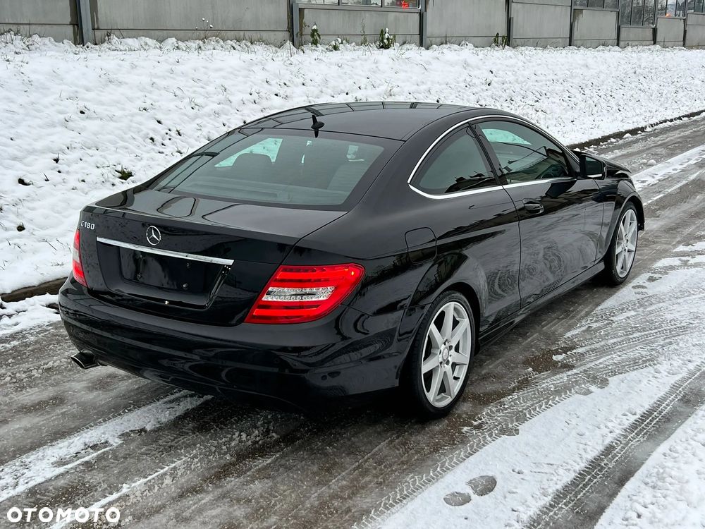 Mercedes-Benz Klasa C 180 Edition - 12