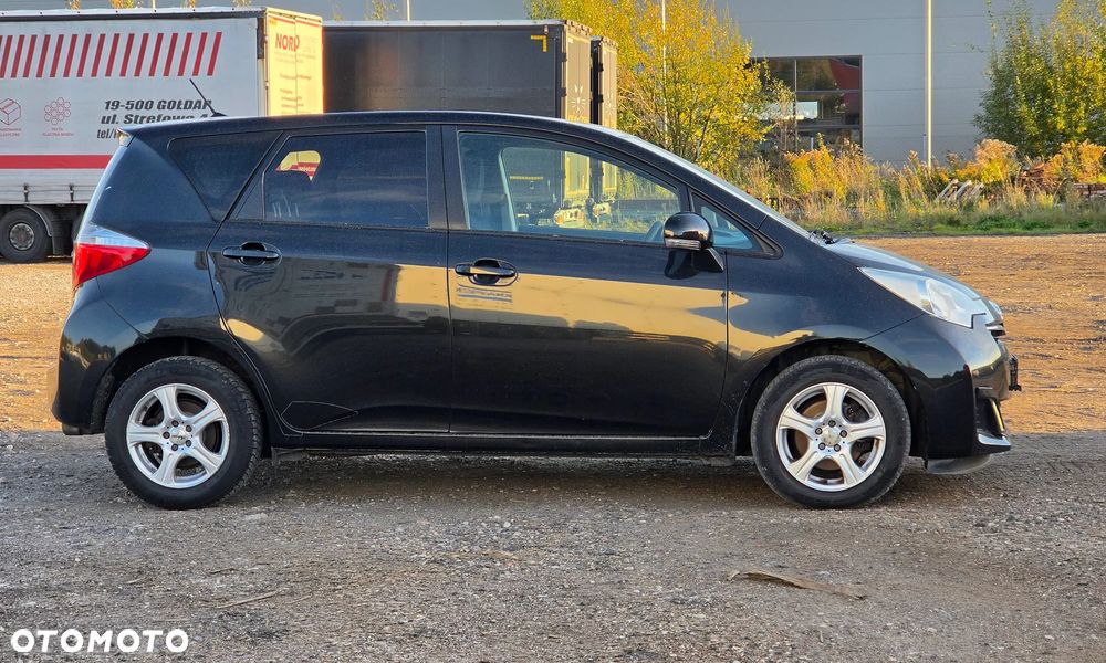 Toyota Verso S 1.33 Premium - 4