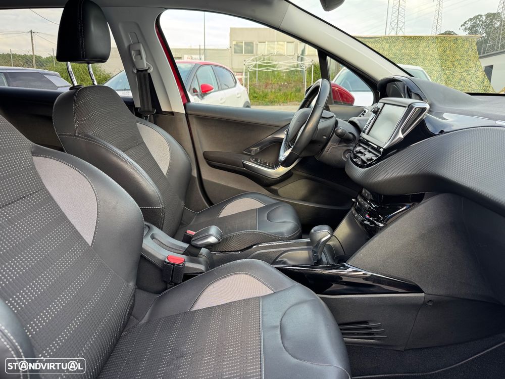 Peugeot 2008 PureTech 110 Stop&Start EAT6 Allure - 7