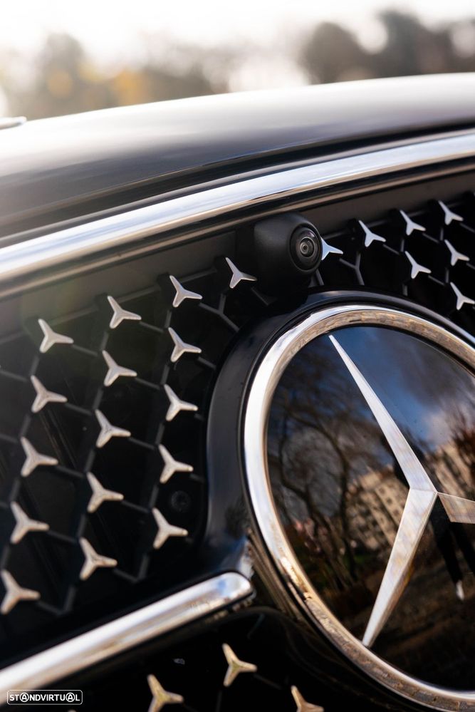 Mercedes-Benz E 300 - 50