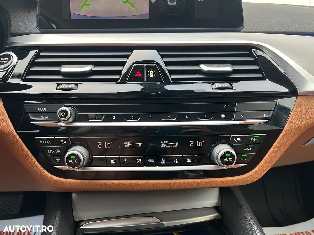 BMW Seria 5 520d xDrive AT - 15