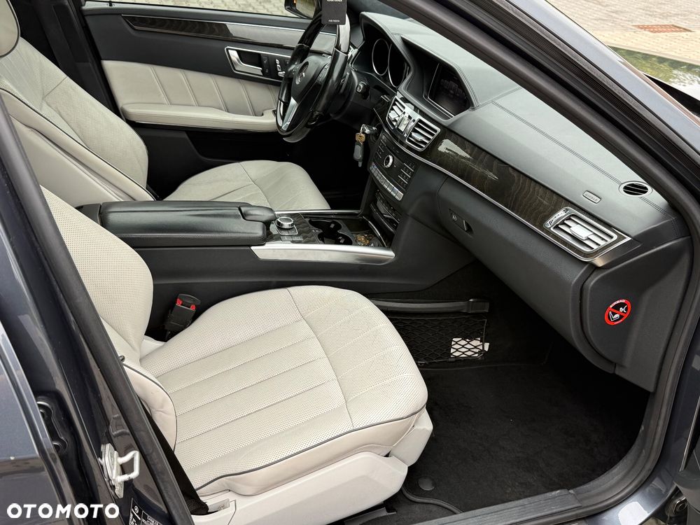 Mercedes-Benz Klasa E 350 BlueTEC 4-Matic Avantgarde - 27