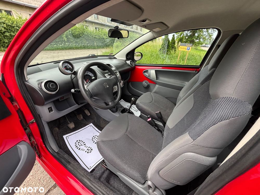 Peugeot 107 70 Street Racing - 14