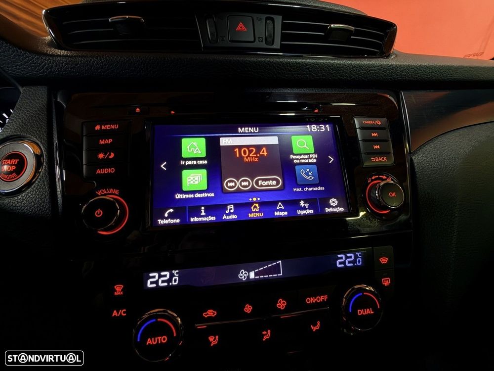 Nissan Qashqai 1.3 DIG-T N-Connecta LED - 11