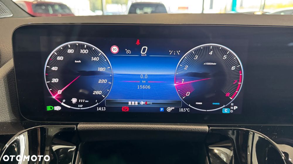 Mercedes-Benz GLA 200 AMG Line - 13