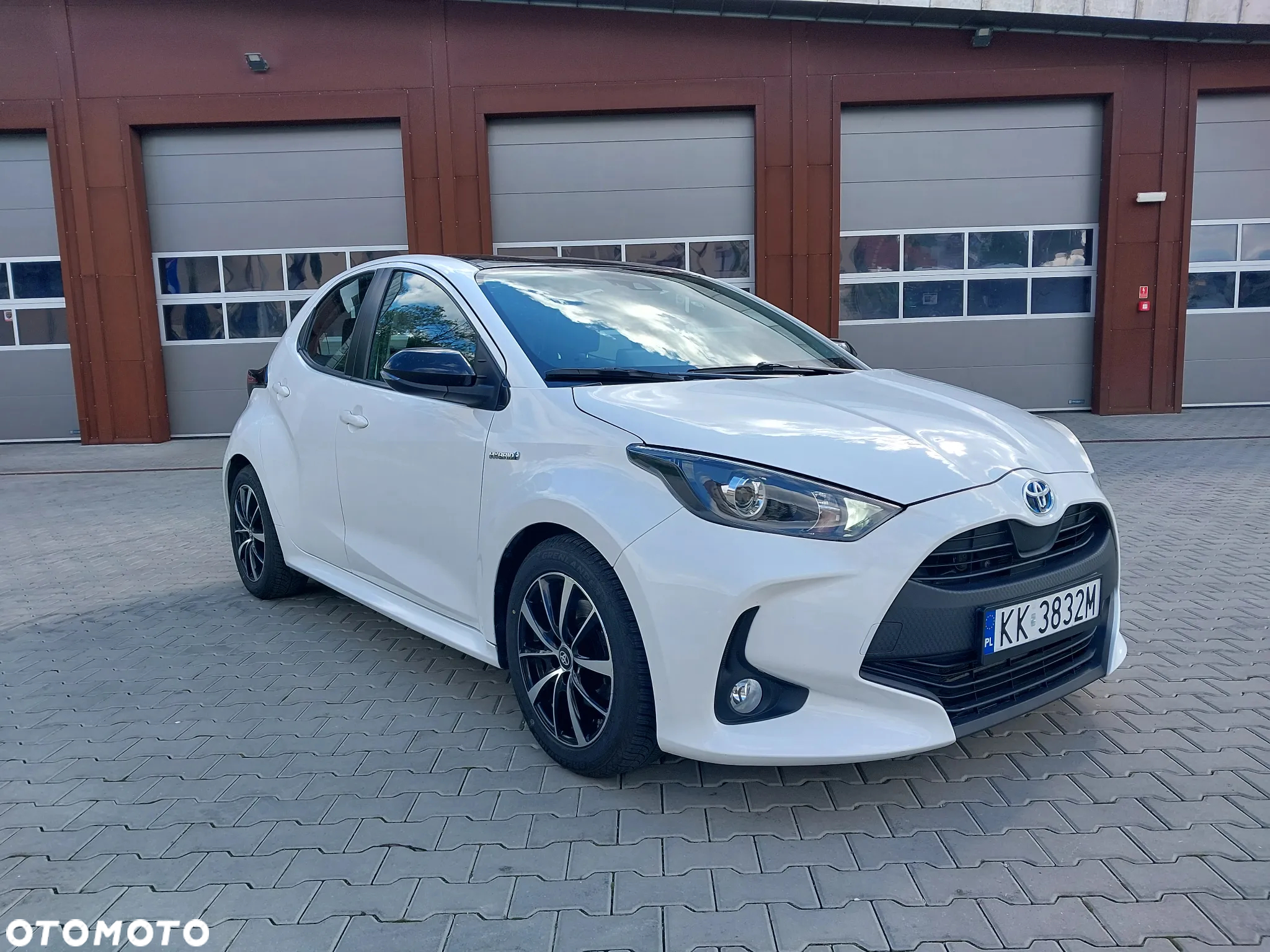 Toyota Yaris Hybrid 1.5 Comfort - 14