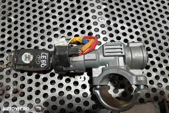 Contact cu cheie Kia Ceed 2 [facelift] [2015 - 2018] SW wagon 1.6 DCT - 2