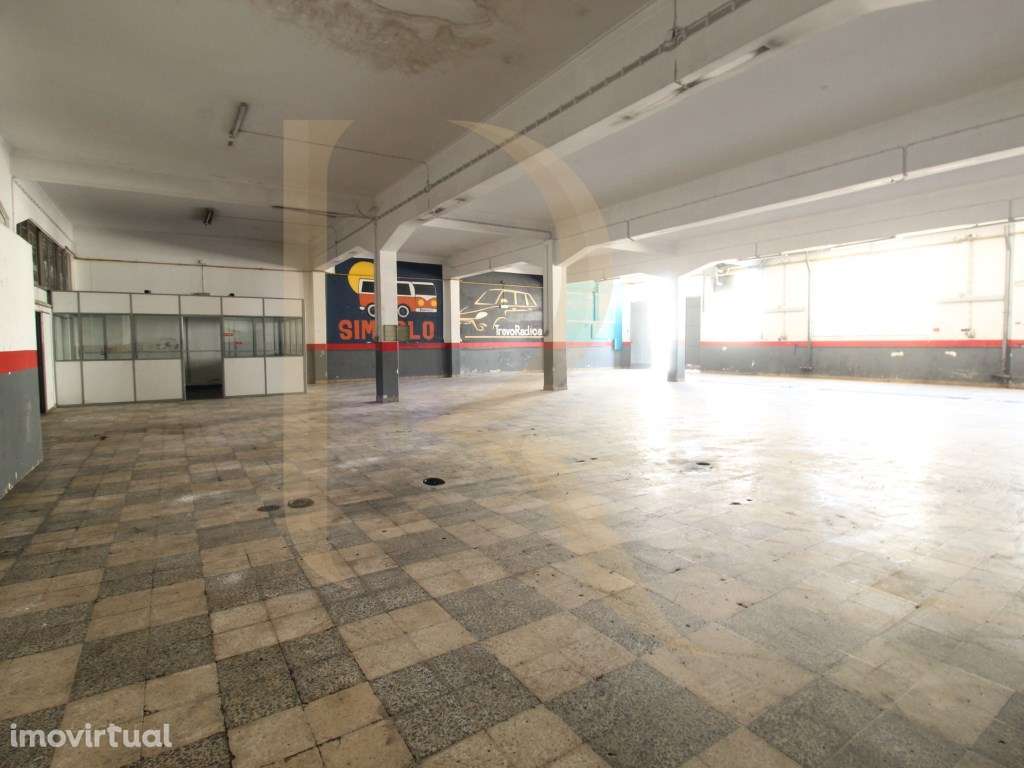 Armazém na Cruz de Pau - Seixal - Grande imagem: 5/5