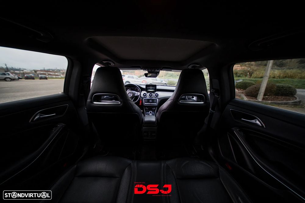 Mercedes-Benz CLA 45 AMG Shooting Brake 4-Matic - 21