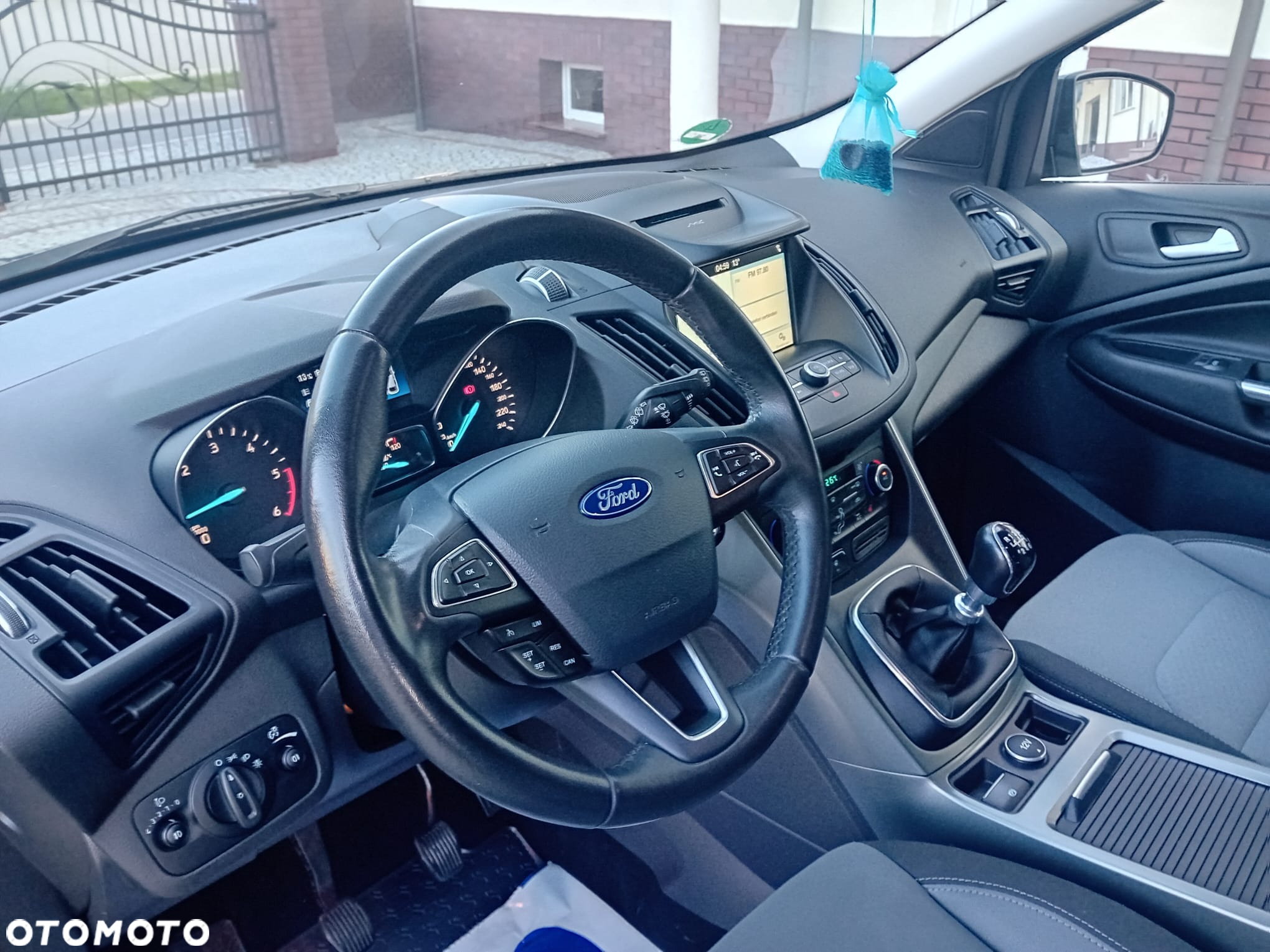 Ford Kuga 2.0 TDCi 2x4 Business Edition - 20