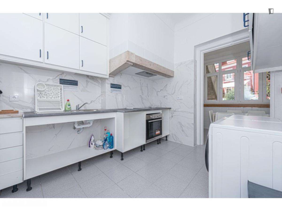 Quarto - localizado em Lapa Lisbon - Grande imagem: 5/15