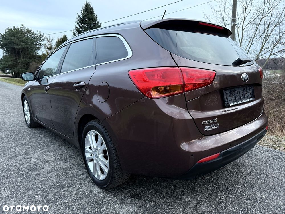 Kia Ceed 1.6 GDI Platinum Edition - 8