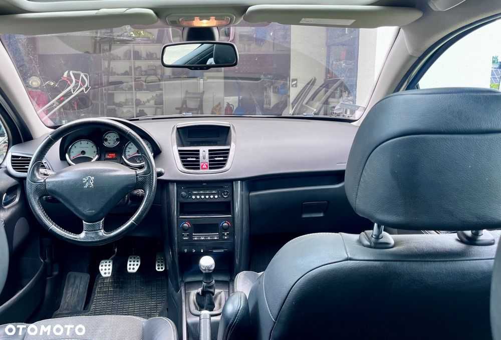 Peugeot 207 1.6 THP Platinum - 8