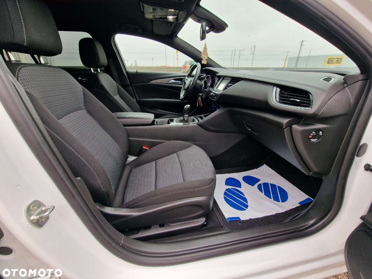 Opel Insignia - 27