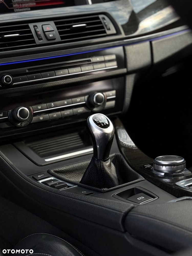 BMW Seria 5 520d Luxury Line - 19