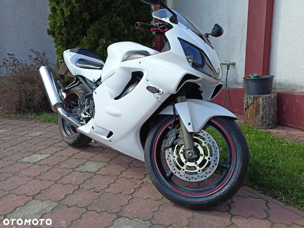 Honda CBR - 1