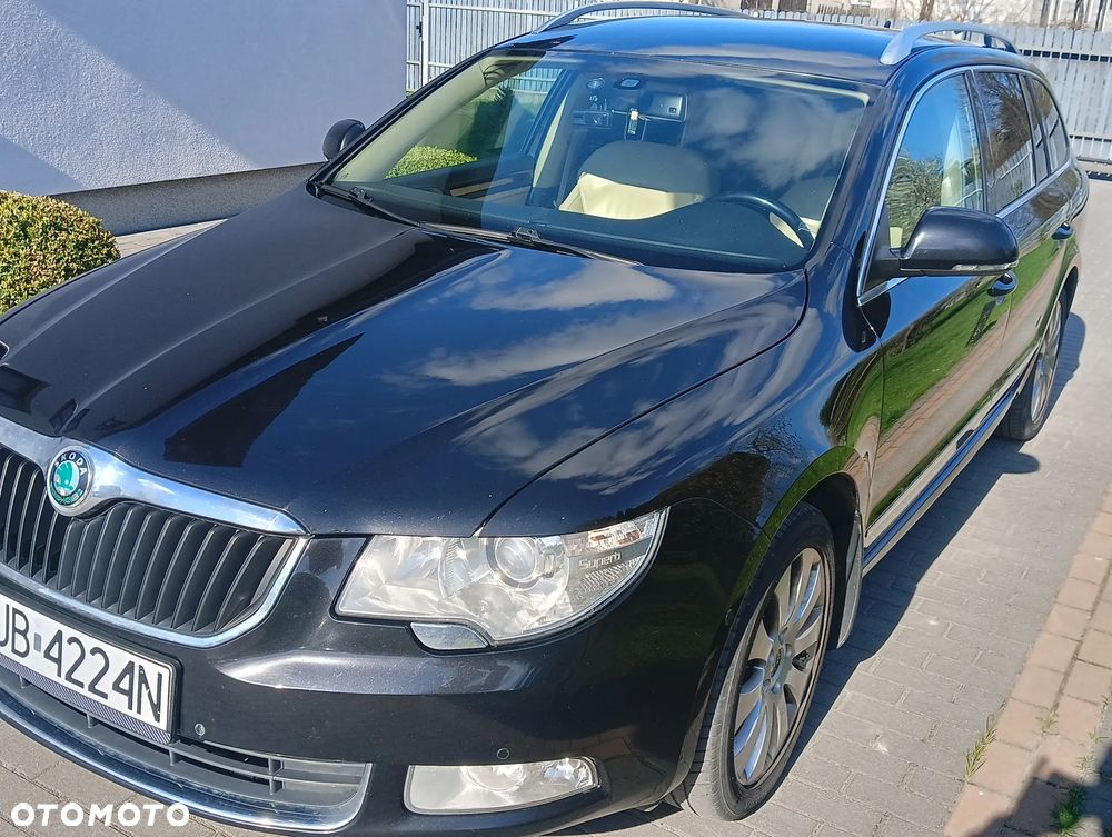 Skoda Superb 2.0 TDI DSG Elegance - 2