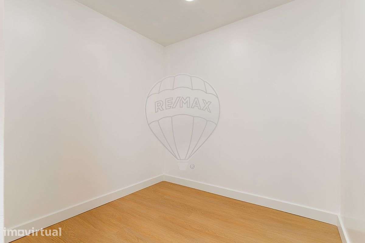Apartamento T1 para arrendamento - Grande imagem: 2/19