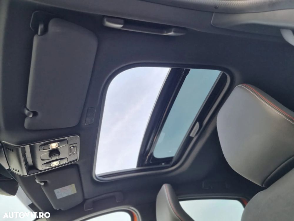 Renault Arkana MHEV 160 EDC RS Line - 19