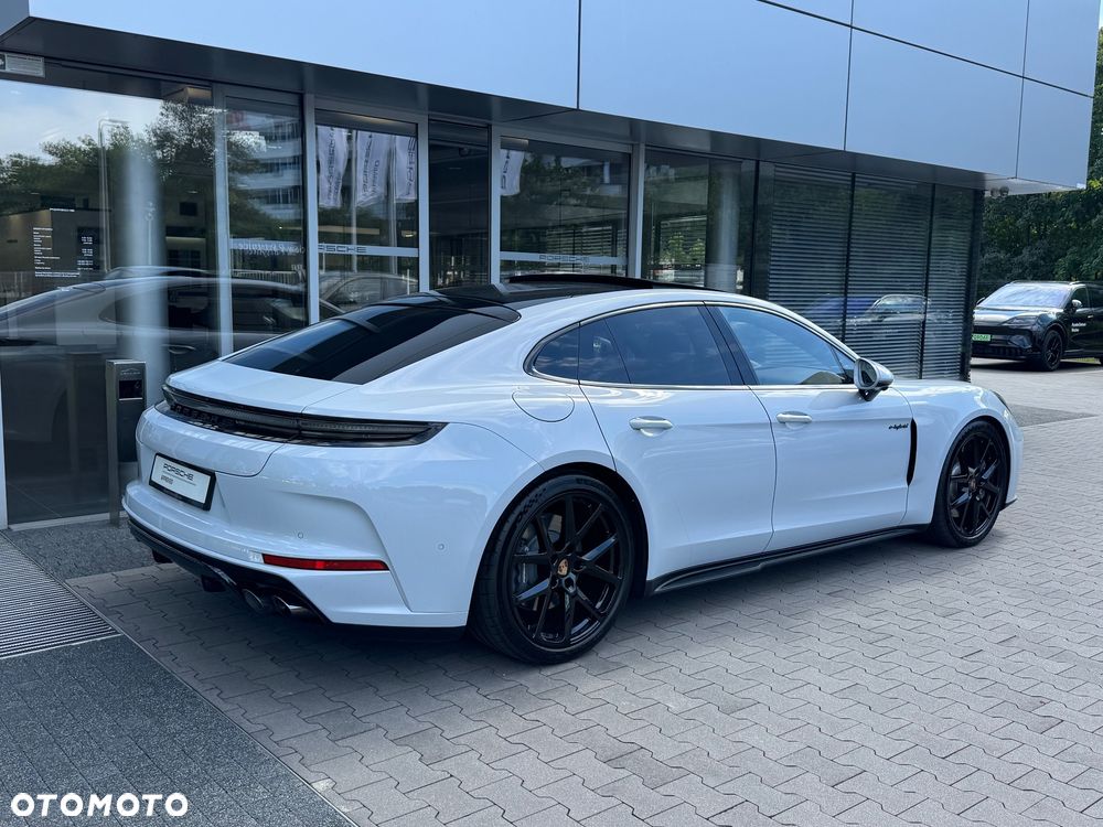 Porsche Panamera 4 E-Hybrid PHEV - 5