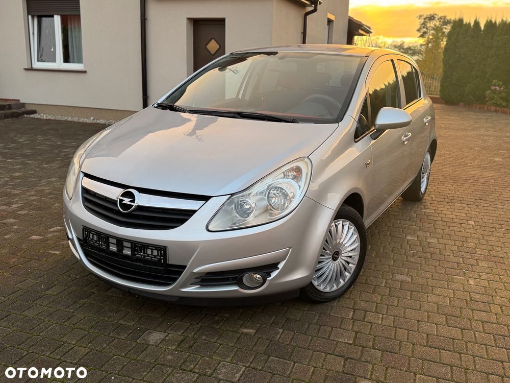 Opel Corsa 1.2 16V Cosmo - 1