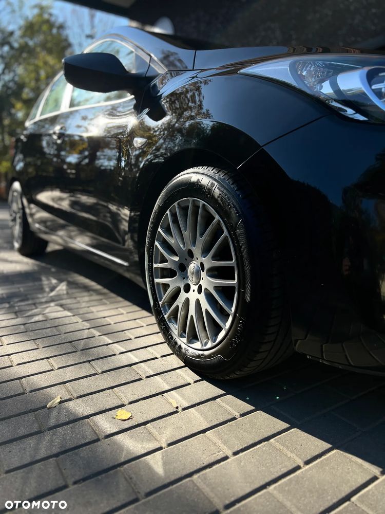 Hyundai i30 1.6 GDI Classic + - 34