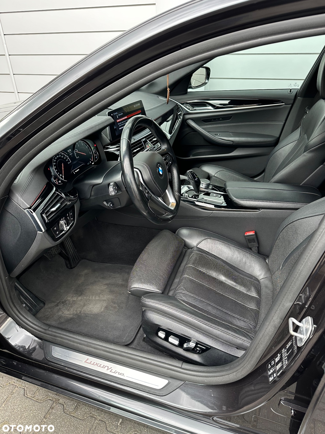 BMW Seria 5 520d xDrive Luxury Line - 7