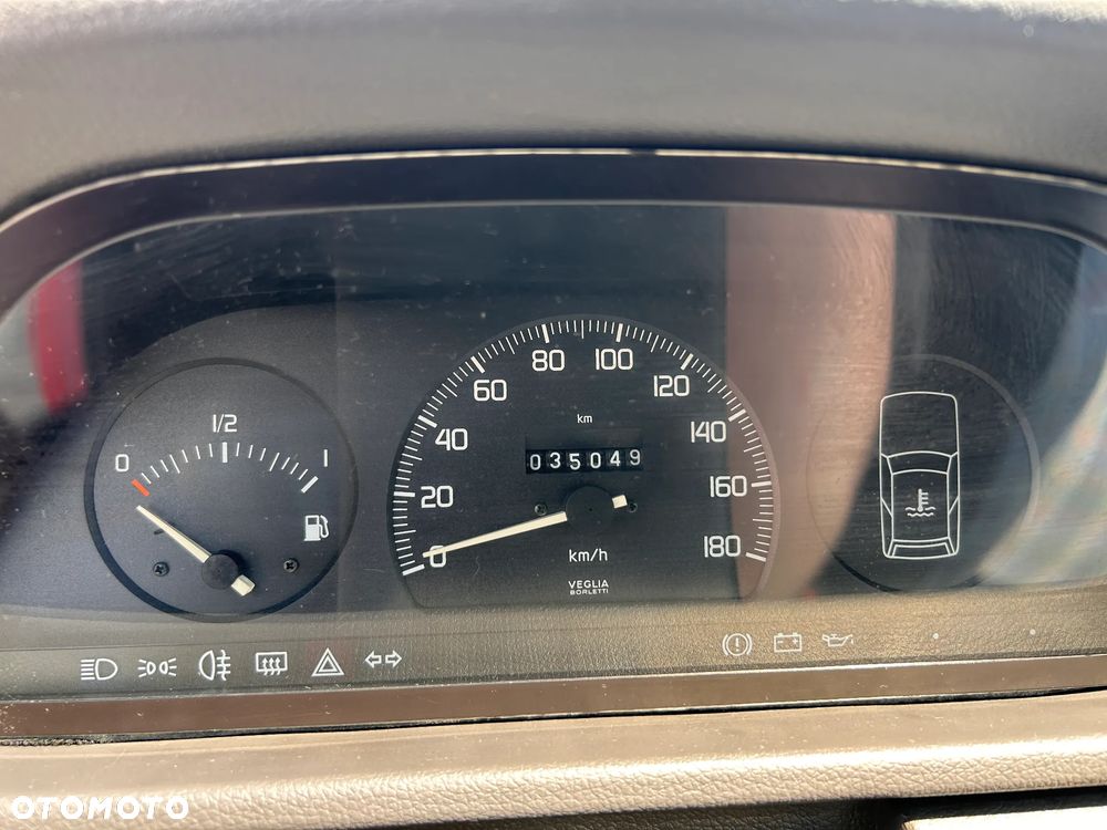 Fiat Uno 899 - 2
