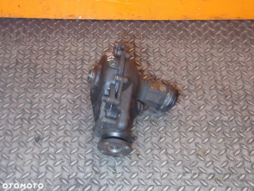 BMW X3 E83 2.0 D 07r 150KM most dyfer przod 7540626 7540634 - 1