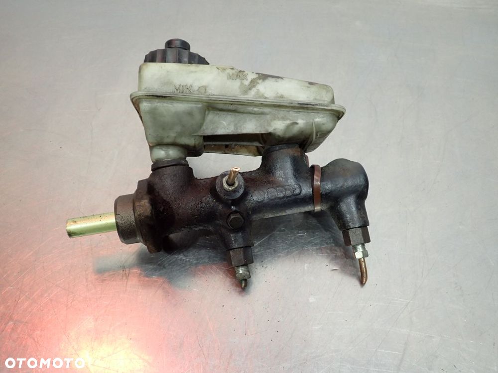 POMPA HAMULCOWA AUDI 80 B2 - 1